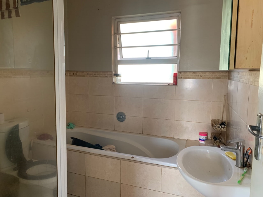 3 Bedroom Property for Sale in Pellsrus Eastern Cape